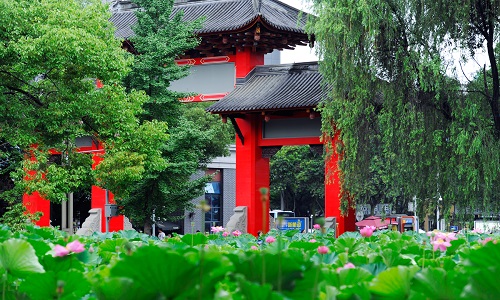 Huaxi-campus-of-Sichuan University-Tour